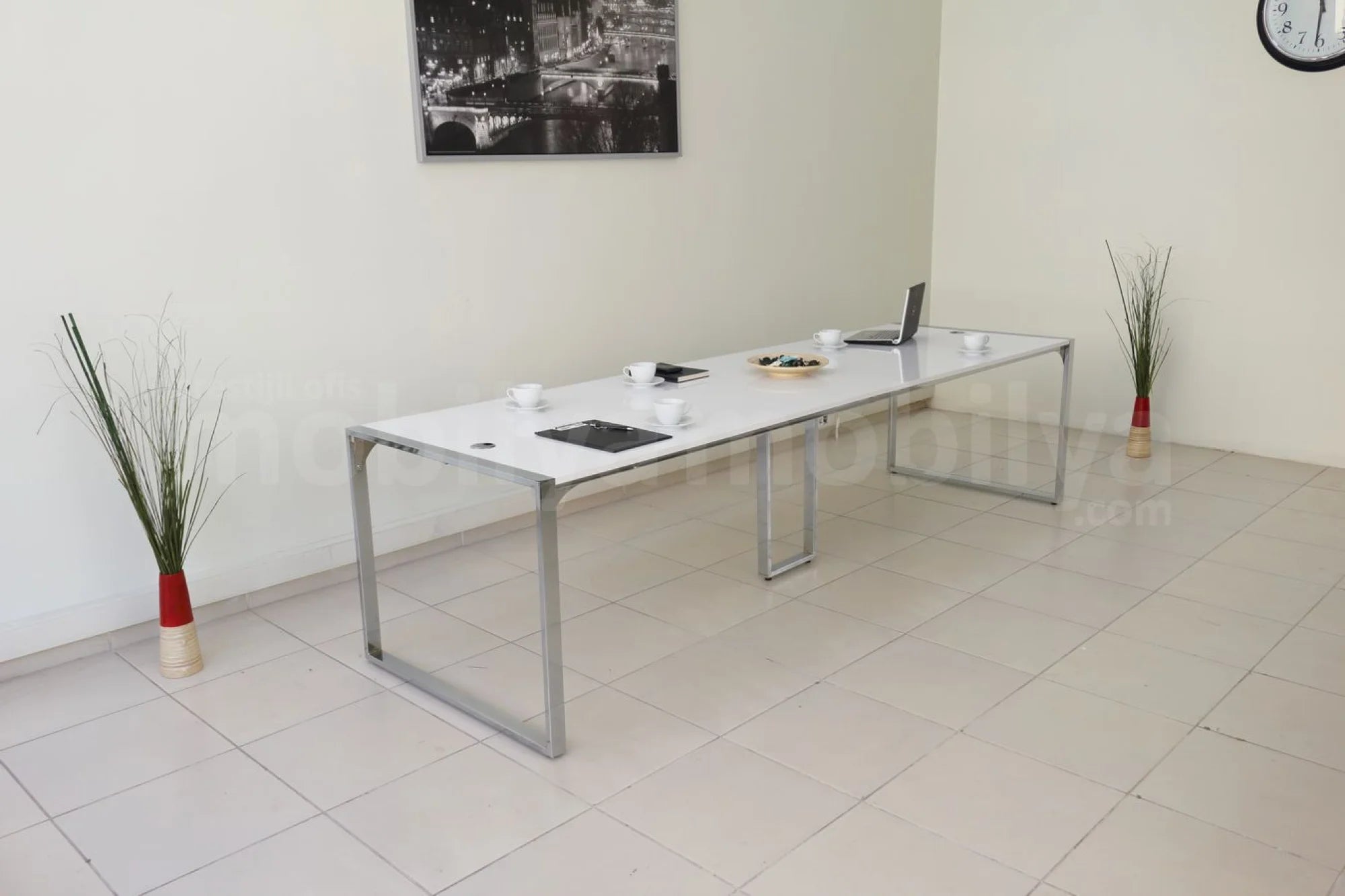 Büyük Apple Toplantı Masası ISTANBUL