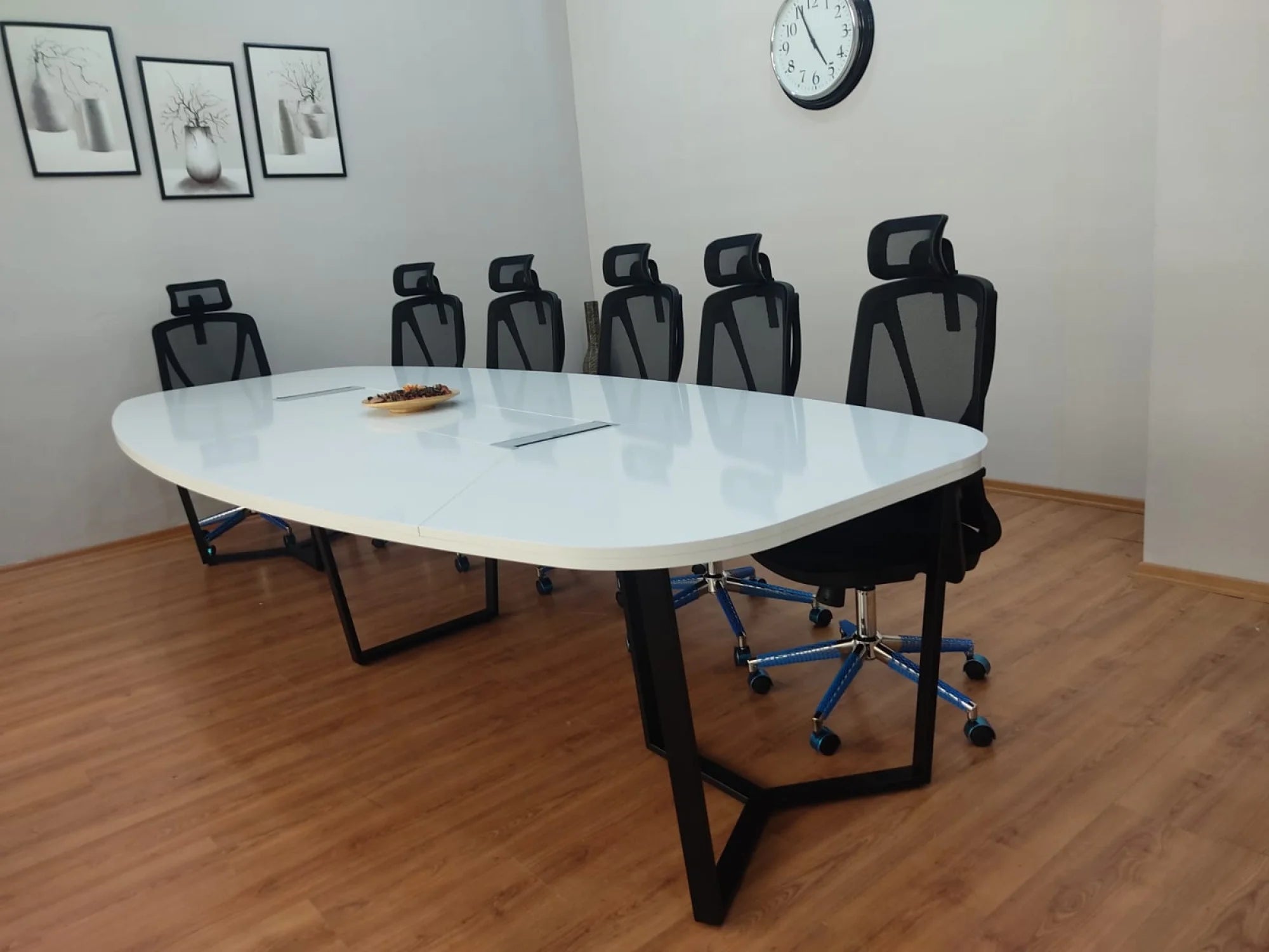 Büyük Oval Toplantı Masası Beyaz ISTANBUL