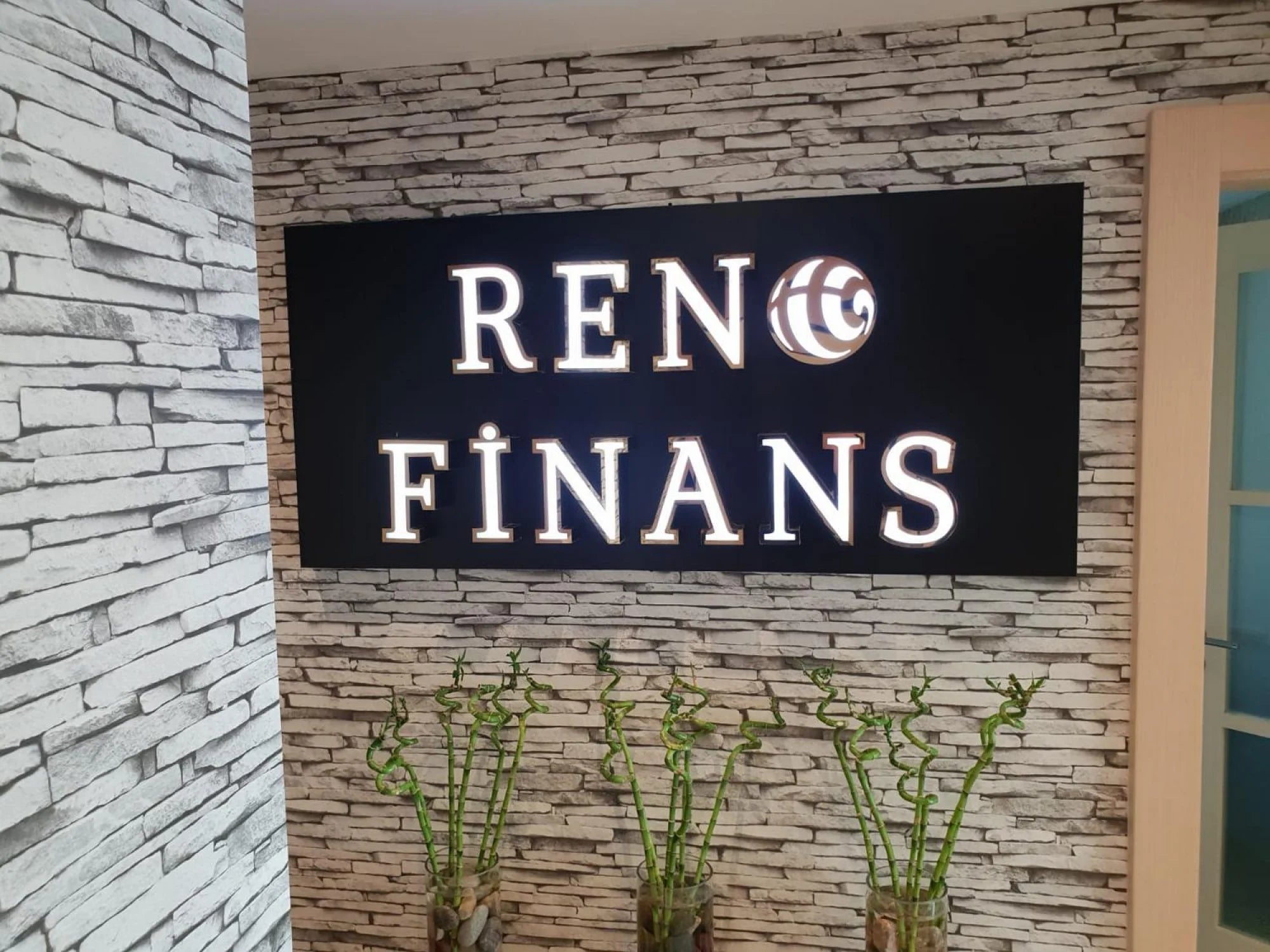 Reno Finans Ataşehir Ofis Mobilya Aziz Bey İstanbul Ofis Mobilya